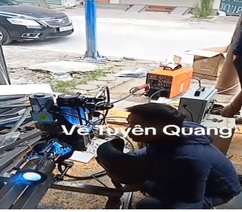 MÁY HÀN DOA BÀN GIAO CHO AE TUYÊN QUANG